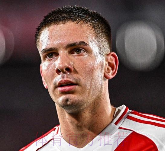 罗马诺:纳乔将和皇马续约至2024年 下周签字 罗马诺:纳乔将和皇马续约至2024年 下周签字